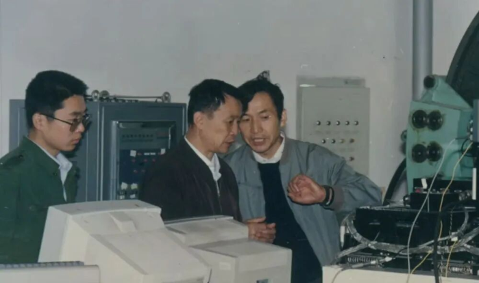 贲德2